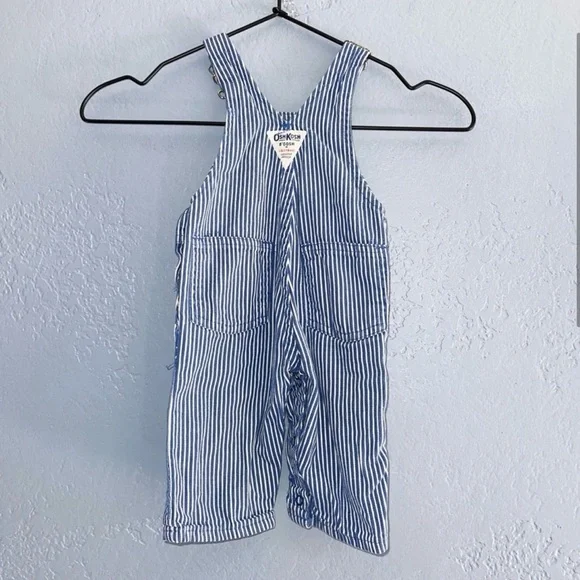 Oshkosh B'Gosh VINTAGE 90s VESTBAK STRIPPED
OVERALL 3/6 Months - Picture 2 of 9